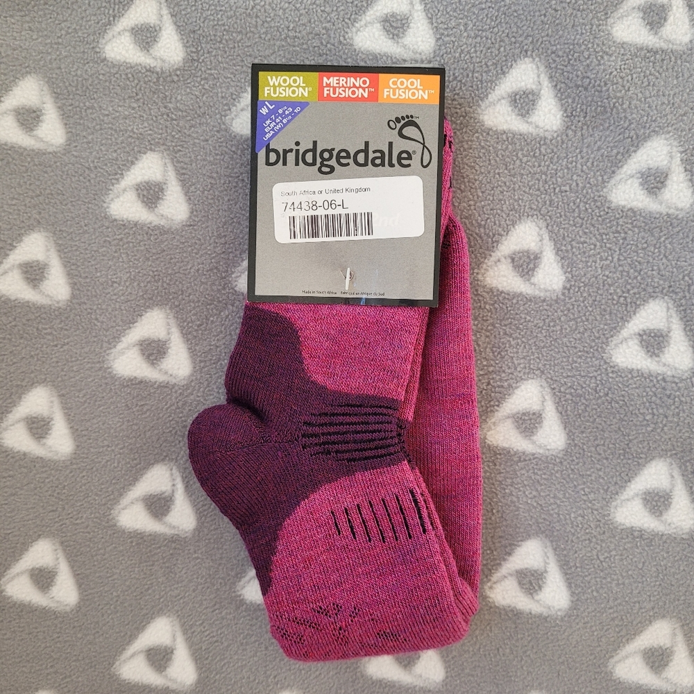 NWT Bridgedale All Mountain Women's Sz L 8.5 - 10 Merino Wool Blend Purple Socks